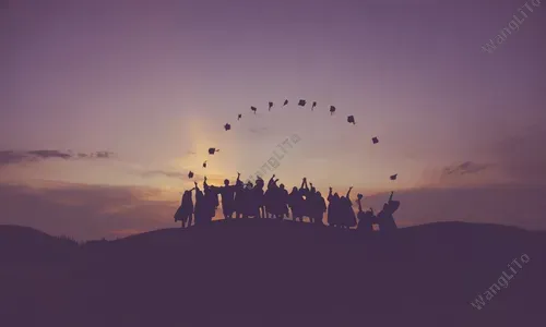 Do High School Graduates Decorate Their Caps?